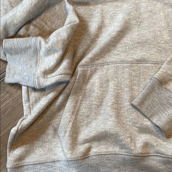 New without tags Gap mock neck sweatshirt - Picture 4 of 4